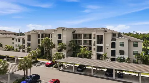 18008 Gawthrop Dr #401, Bradenton, FL 34211