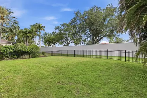 Exterior - 5515 Title Row Dr, Bradenton, FL 34210 photo 9 of 9