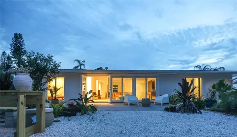 2513 Croton Ave, Sarasota, FL 34239