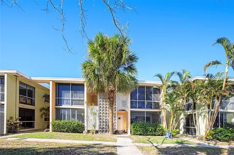 10215 Manatee Ave W #7, Bradenton, FL 34209