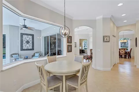 Dining - 14404 18th Pl E, Bradenton, FL 34212 photo 4 of 4