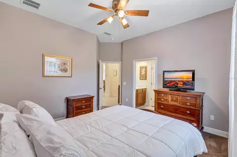 Bedroom - 14404 18th Pl E, Bradenton, FL 34212 photo 4 of 7