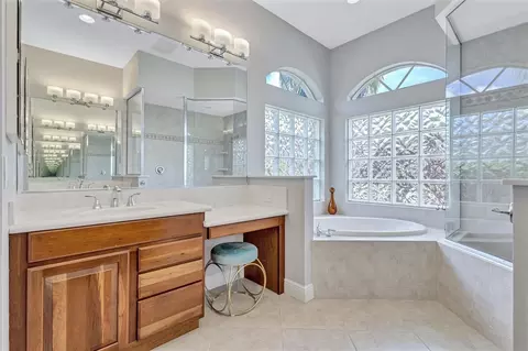 Bath - 14404 18th Pl E, Bradenton, FL 34212 photo 2 of 6