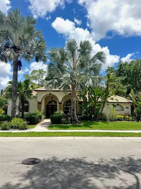 8005 Desoto Woods Dr, Sarasota, FL 34243