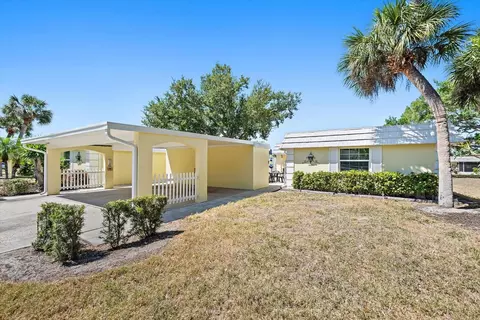 5936 Driftwood Ave #16, Sarasota, FL 34231