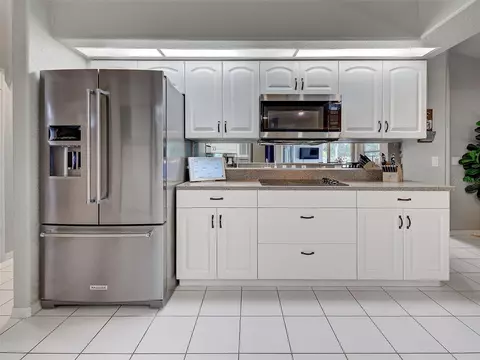 Kitchen - 1303 E Gate Dr, Venice, FL 34285 photo 1 of 9