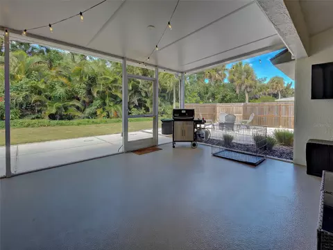Exterior - 1303 E Gate Dr, Venice, FL 34285 photo 9 of 21