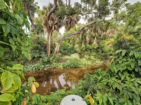 View/Area - 1303 E Gate Dr, Venice, FL 34285 photo 1 of 8