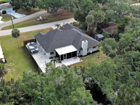 View/Area - 1303 E Gate Dr, Venice, FL 34285 photo 8 of 8