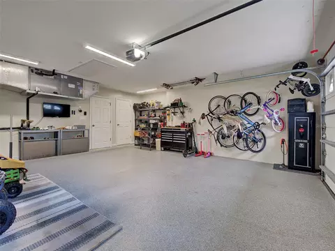 Exterior - 1303 E Gate Dr, Venice, FL 34285 photo 5 of 21
