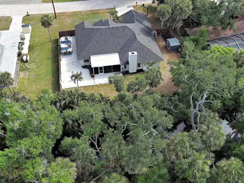 View/Area - 1303 E Gate Dr, Venice, FL 34285 photo 7 of 8