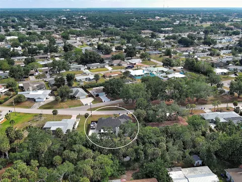 View/Area - 1303 E Gate Dr, Venice, FL 34285 photo 5 of 8