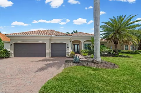 7913 Heritage Grand Pl, Bradenton, FL 34212