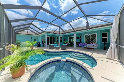 Exterior - 17612 White Fox Dr, Parrish, FL 34219 photo 5 of 6