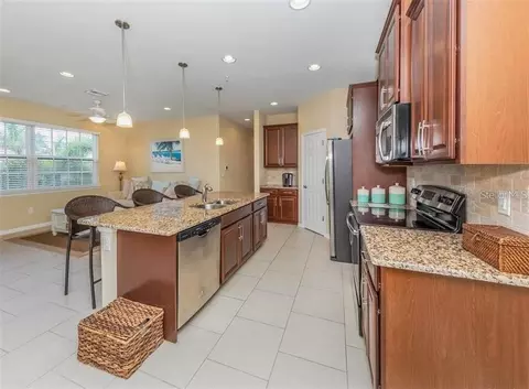 Kitchen - 184 Explorer Dr, Osprey, FL 34229 photo 4 of 5