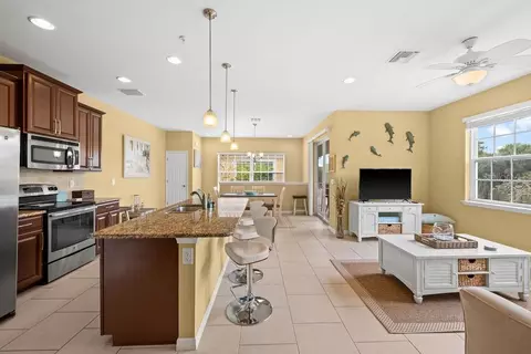 Kitchen - 184 Explorer Dr, Osprey, FL 34229 photo 5 of 5