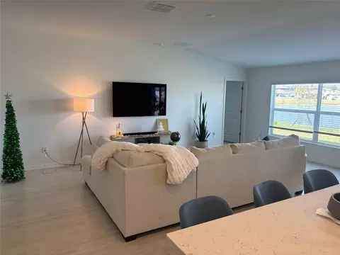 Living - 8823 Sunset Park Trl, Parrish, FL 34219 photo 1 of 1