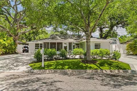 2215 Hibiscus St, Sarasota, FL 34239