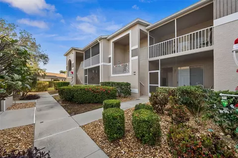 9611 Castle Point Dr #912, Sarasota, FL 34238