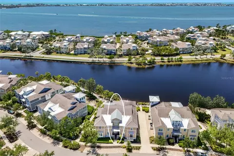 258 Sapphire Lake Dr #202, Bradenton, FL 34209