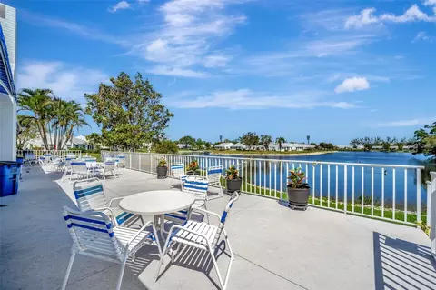 View/Area - 4835 Independence Dr, Bradenton, FL 34210 photo 7 of 12