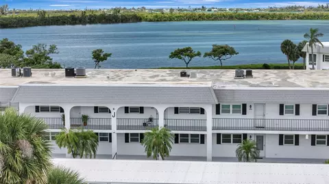 View/Area - 4835 Independence Dr, Bradenton, FL 34210 photo 2 of 12