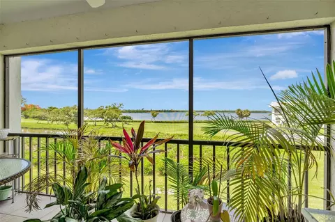4835 Independence Dr, Bradenton, FL 34210