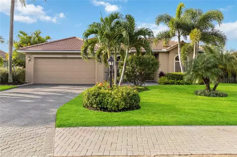 3724 71st Ter E, Sarasota, FL 34243