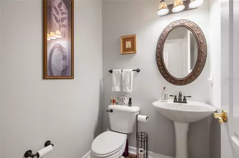 Bath - 2351 123rd Pl E, Parrish, FL 34219 photo 6 of 6