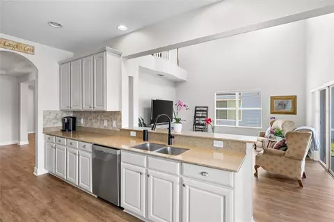 Kitchen - 2351 123rd Pl E, Parrish, FL 34219 photo 3 of 6