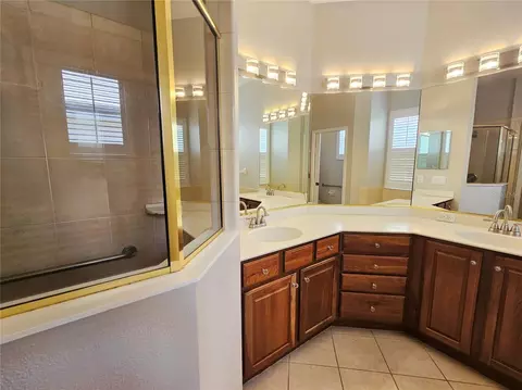 Bath - 12112 Maple Ridge Dr, Parrish, FL 34219 photo 2 of 4