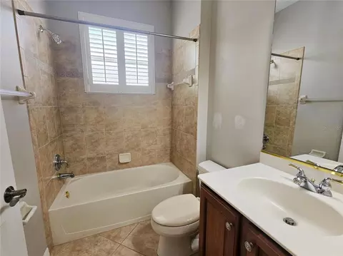 Bath - 12112 Maple Ridge Dr, Parrish, FL 34219 photo 1 of 4