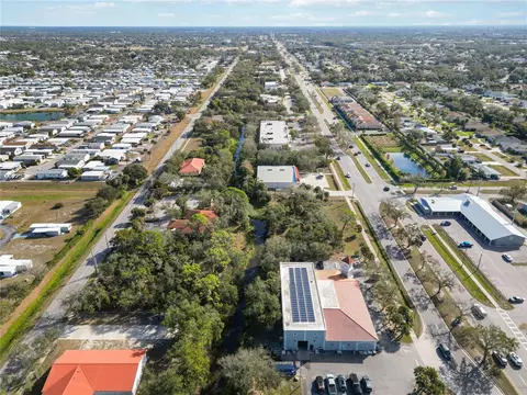 841 E Venice Ave, Venice, FL 34285 photo 14