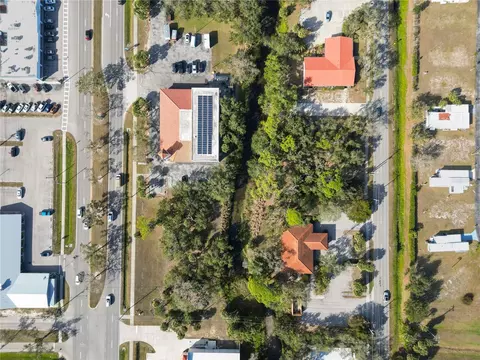 841 E Venice Ave, Venice, FL 34285 photo 12