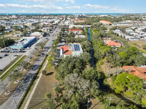 841 E Venice Ave, Venice, FL 34285 photo 5