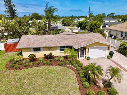 5240 Drew Rd, Venice, FL 34293