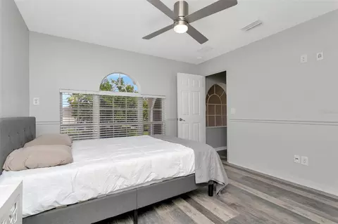 Bedroom - 3010 42nd Ave E, Bradenton, FL 34208 photo 10 of 10
