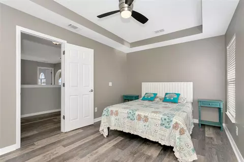 Bedroom - 3010 42nd Ave E, Bradenton, FL 34208 photo 4 of 10