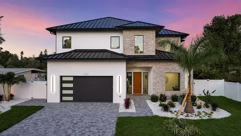 2121 Clematis Ct, Sarasota, FL 34239