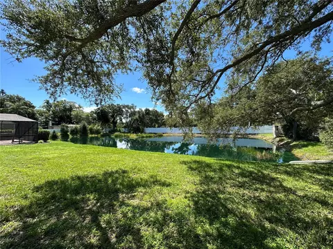 View/Area - 2404 50th Dr E, Bradenton, FL 34203 photo 2 of 8