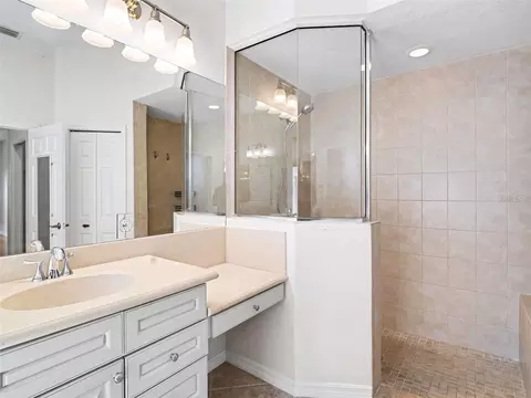 Bath - 12231 Lavender Loop, Bradenton, FL 34212 photo 1 of 3