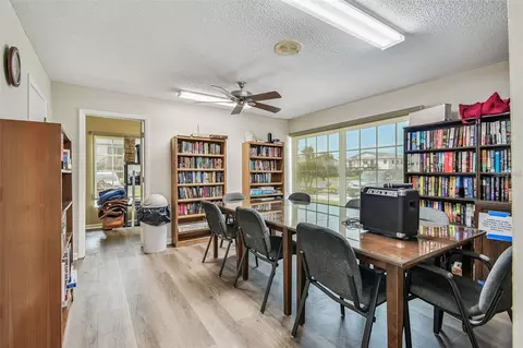 View/Area - 2715 72nd Street Ct W, Bradenton, FL 34209 photo 5 of 5