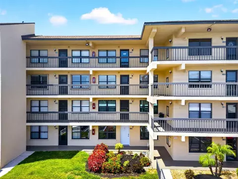 505 30th Ave W #E303, Bradenton, FL 34205