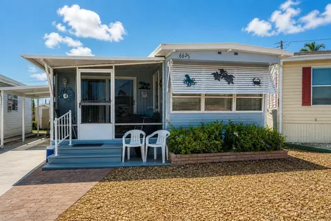 6623 Washington St, Bradenton, FL 34207