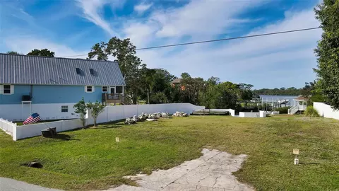 Ravenna Street, Nokomis, FL 34275