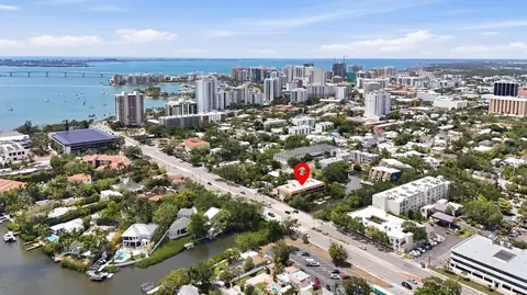 1650 Pine Tree Ln #103, Sarasota, FL 34236