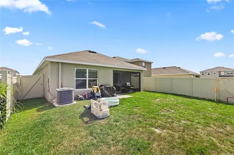 Exterior - 10113 Charlotte Dr, Parrish, FL 34219 photo 5 of 8
