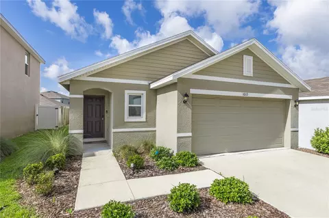 Exterior - 10113 Charlotte Dr, Parrish, FL 34219 photo 2 of 8