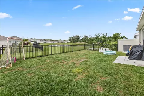 Exterior - 10113 Charlotte Dr, Parrish, FL 34219 photo 4 of 8