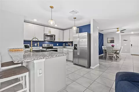 Kitchen - 10113 Charlotte Dr, Parrish, FL 34219 photo 1 of 2